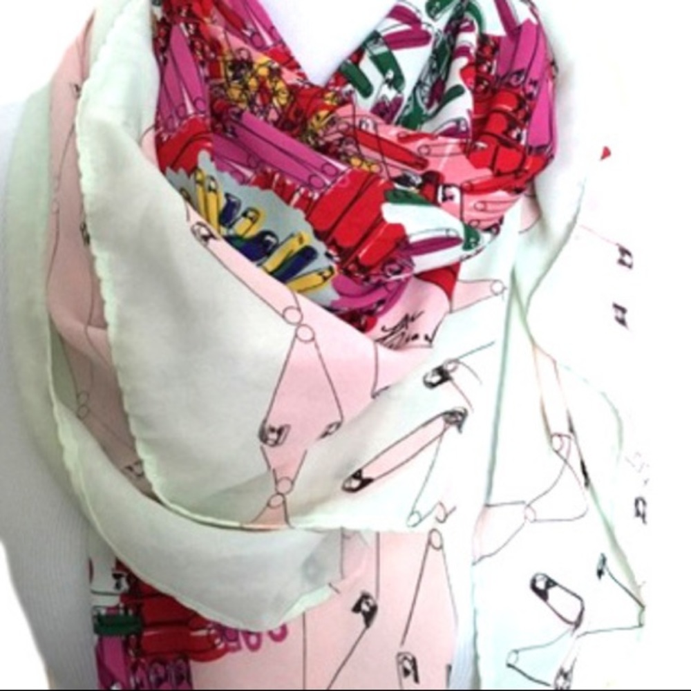 ZACPOSEN Scarf - Picture 3 of 5
